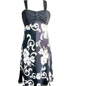 White House Black Market Dress Size 0 Silk Chiffon Lined Halter or Strapless